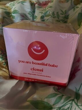 'You Are Beautiful Babe' Pink Disposable Facial Towelettes - 50 Count